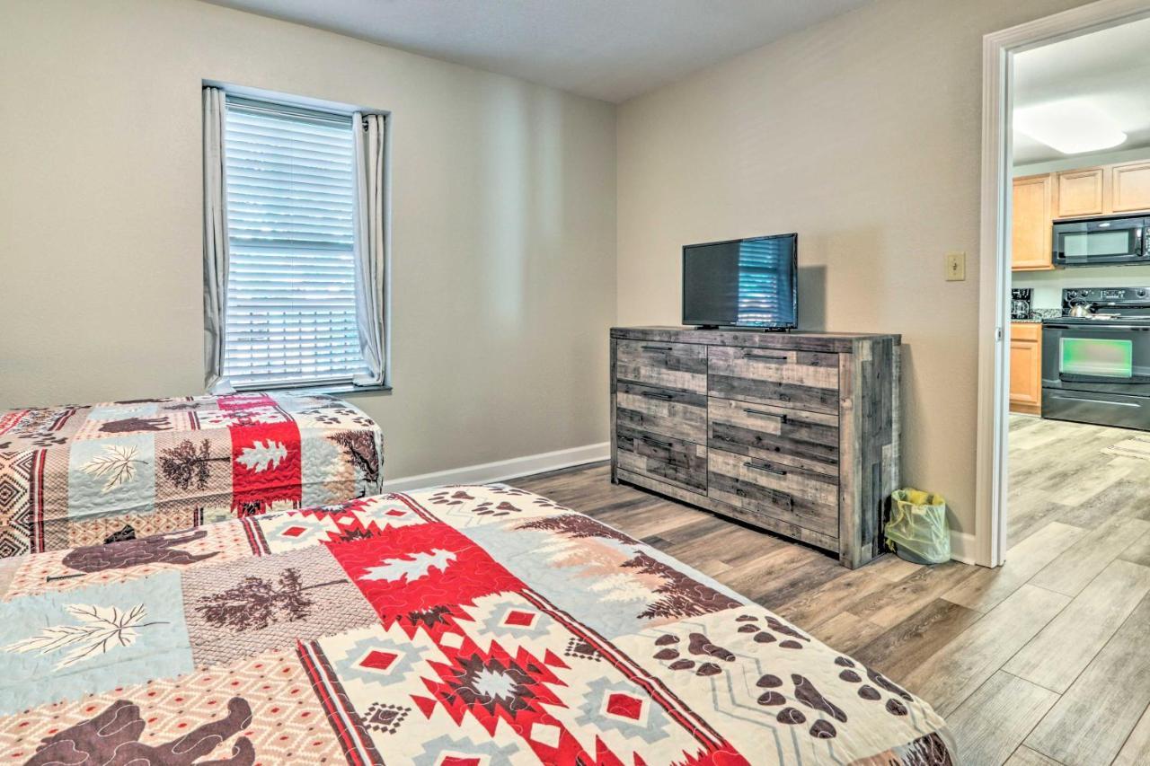 Downtown Pigeon Forge Condo With Pool Access! Bagian luar foto