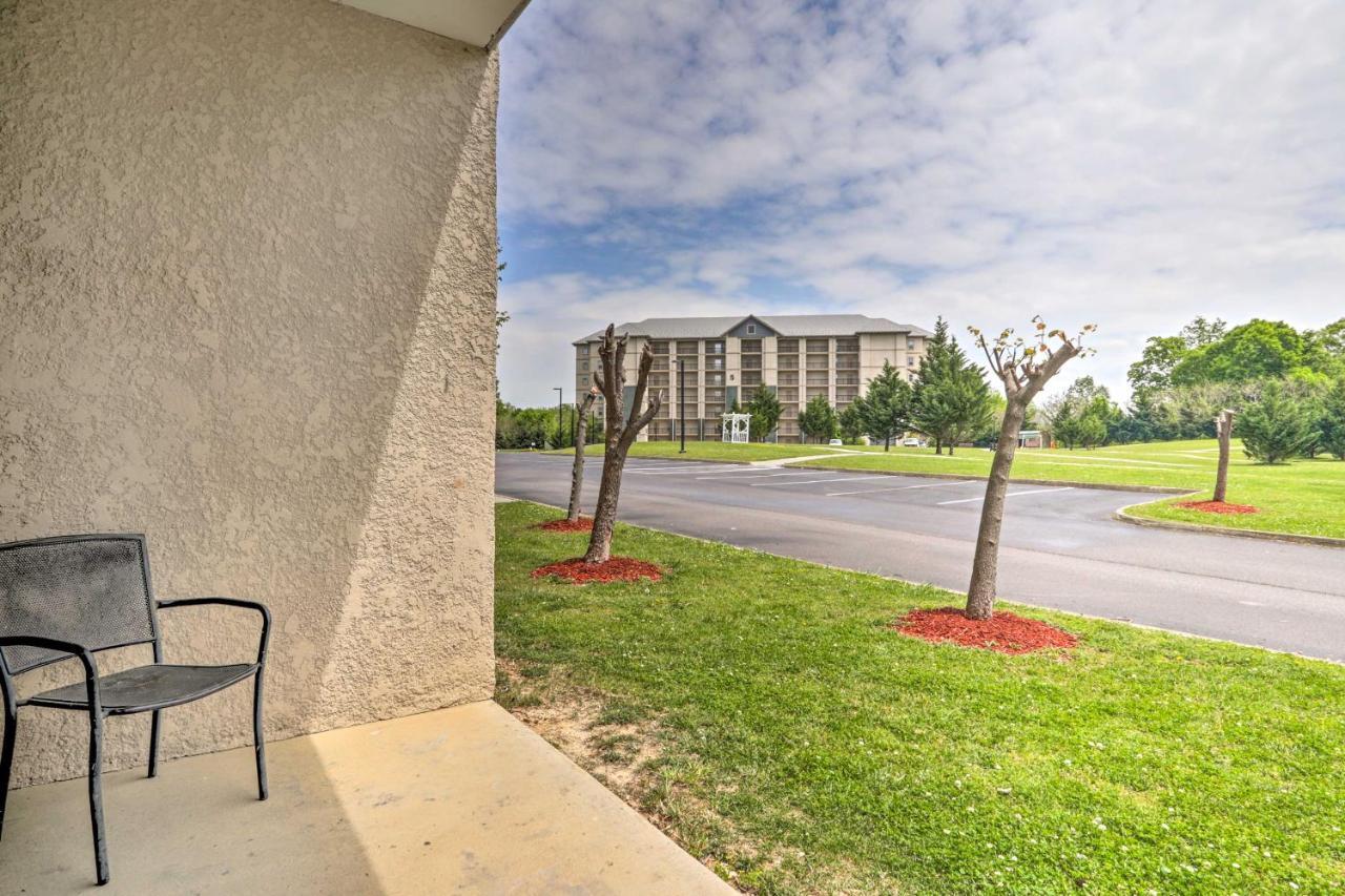 Downtown Pigeon Forge Condo With Pool Access! Bagian luar foto